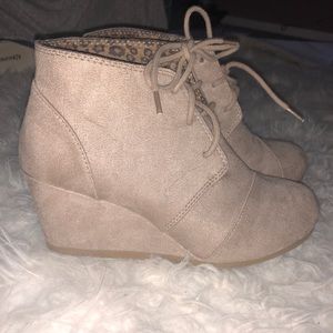 Nude Booties !